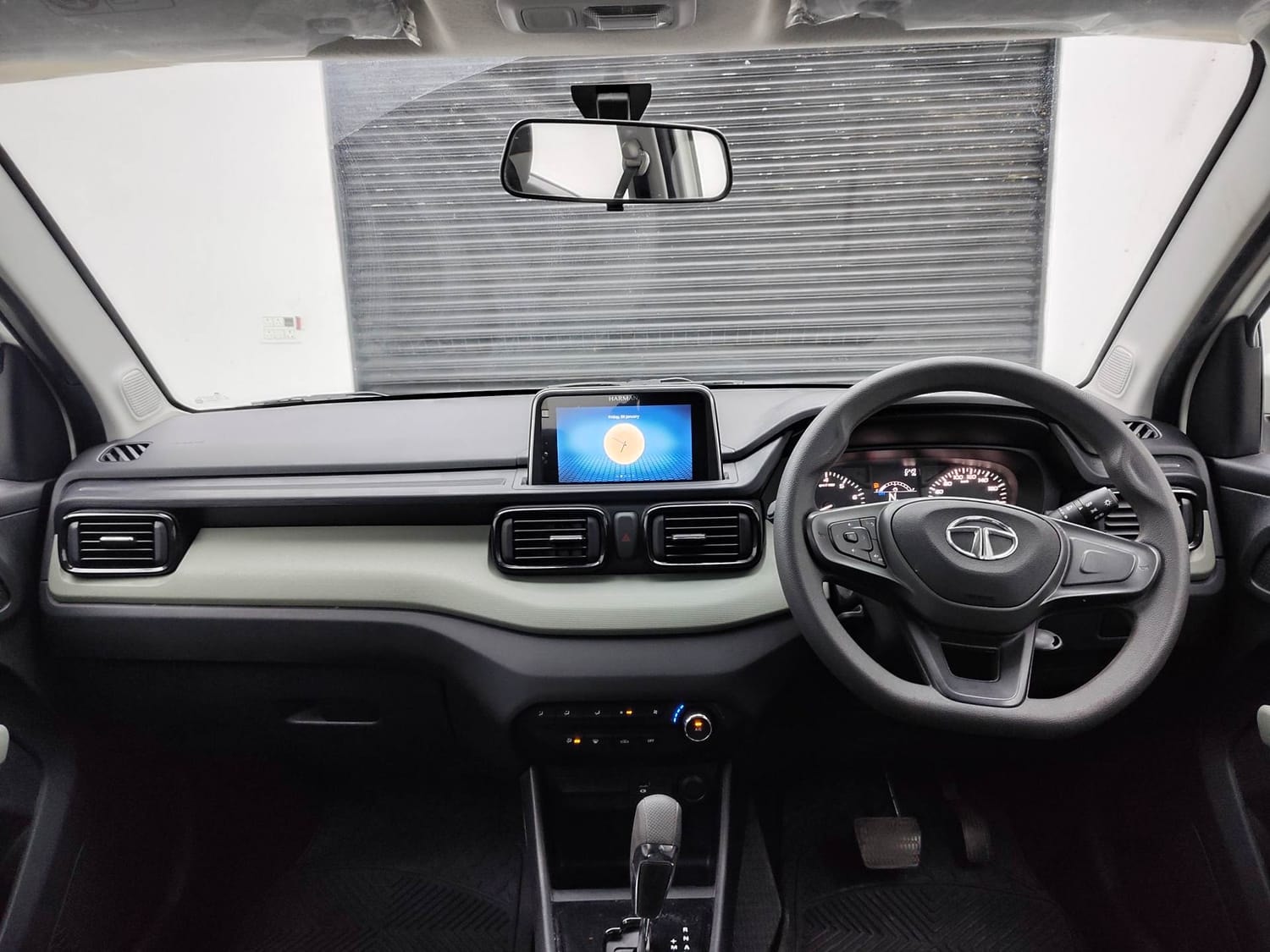 Punch image 12 Punch image 12