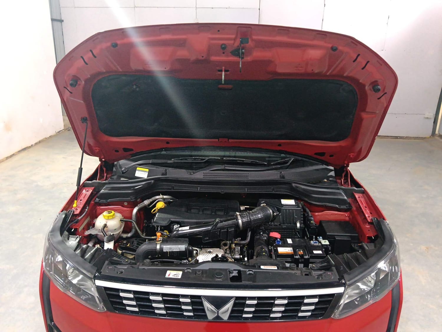 XUV300 image 27 XUV300 image 27