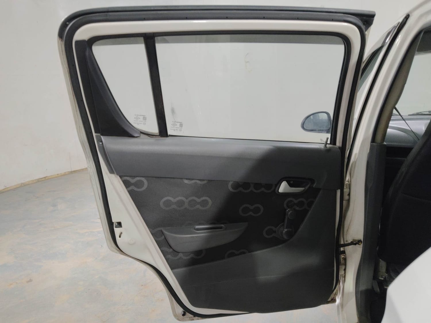 Alto 800 image 22 Alto 800 image 22