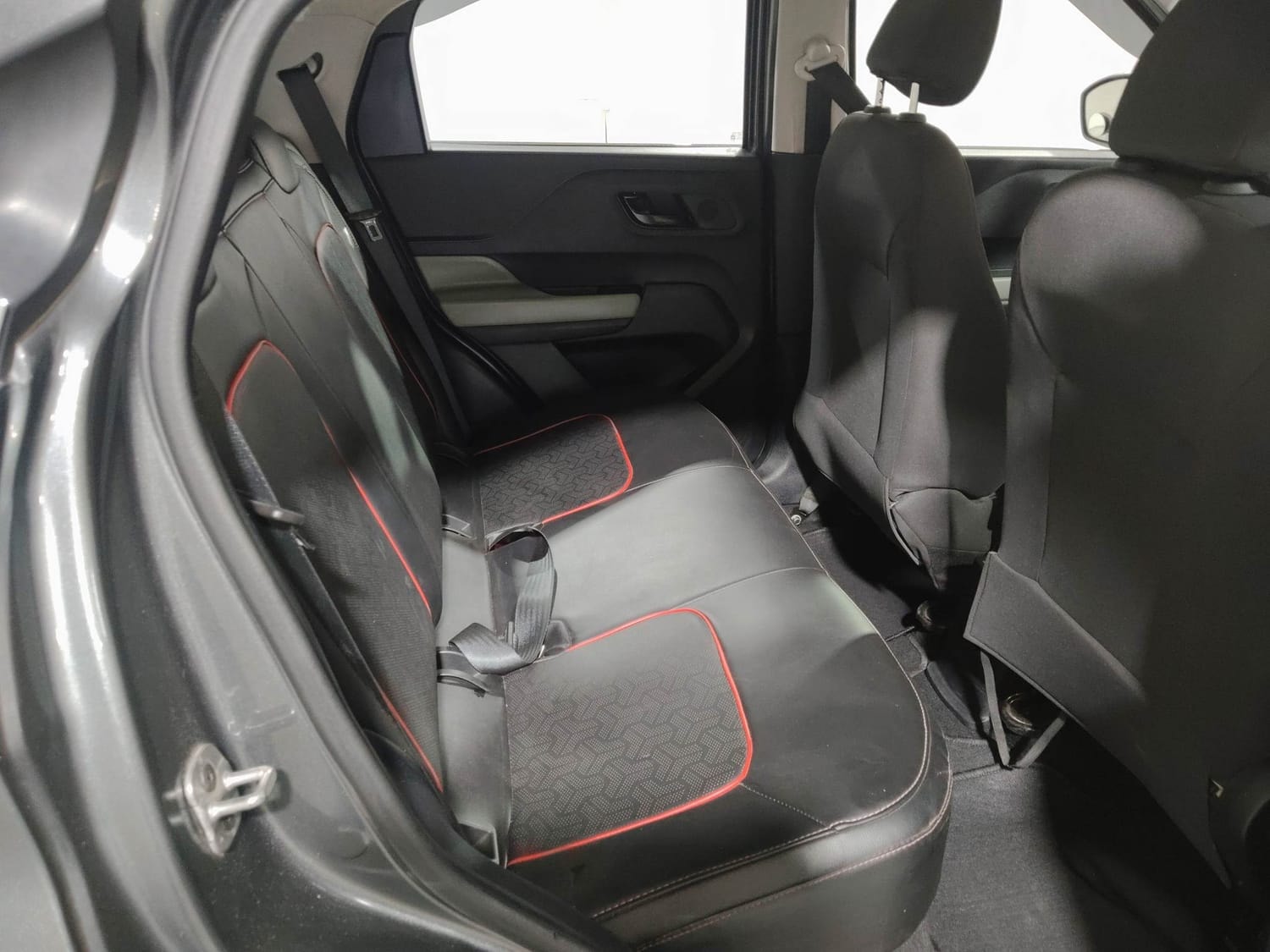 Punch image 18 Punch image 18