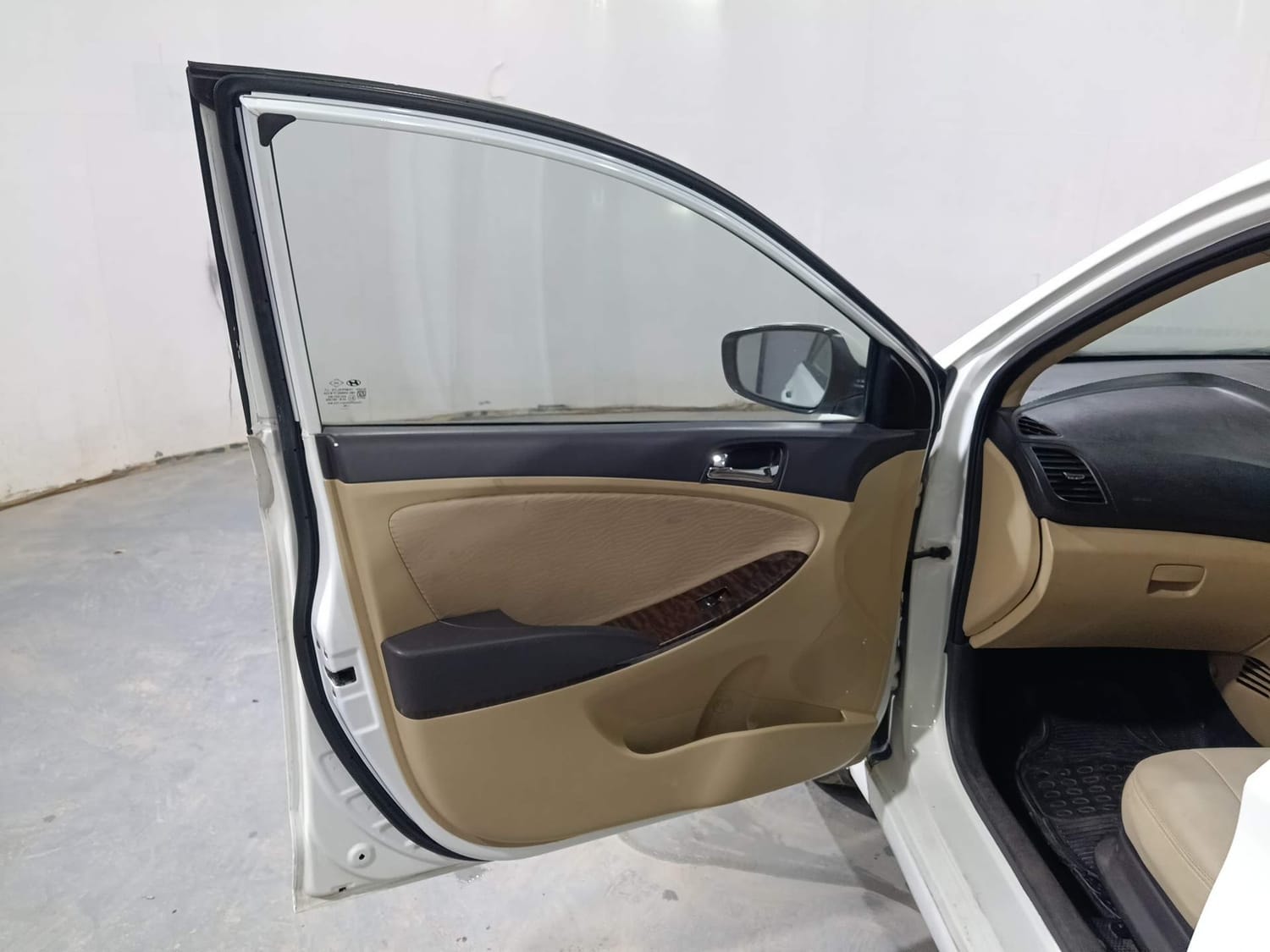 Used 2013 Hyundai Fluidic Verna Used 2013 Hyundai Fluidic Verna