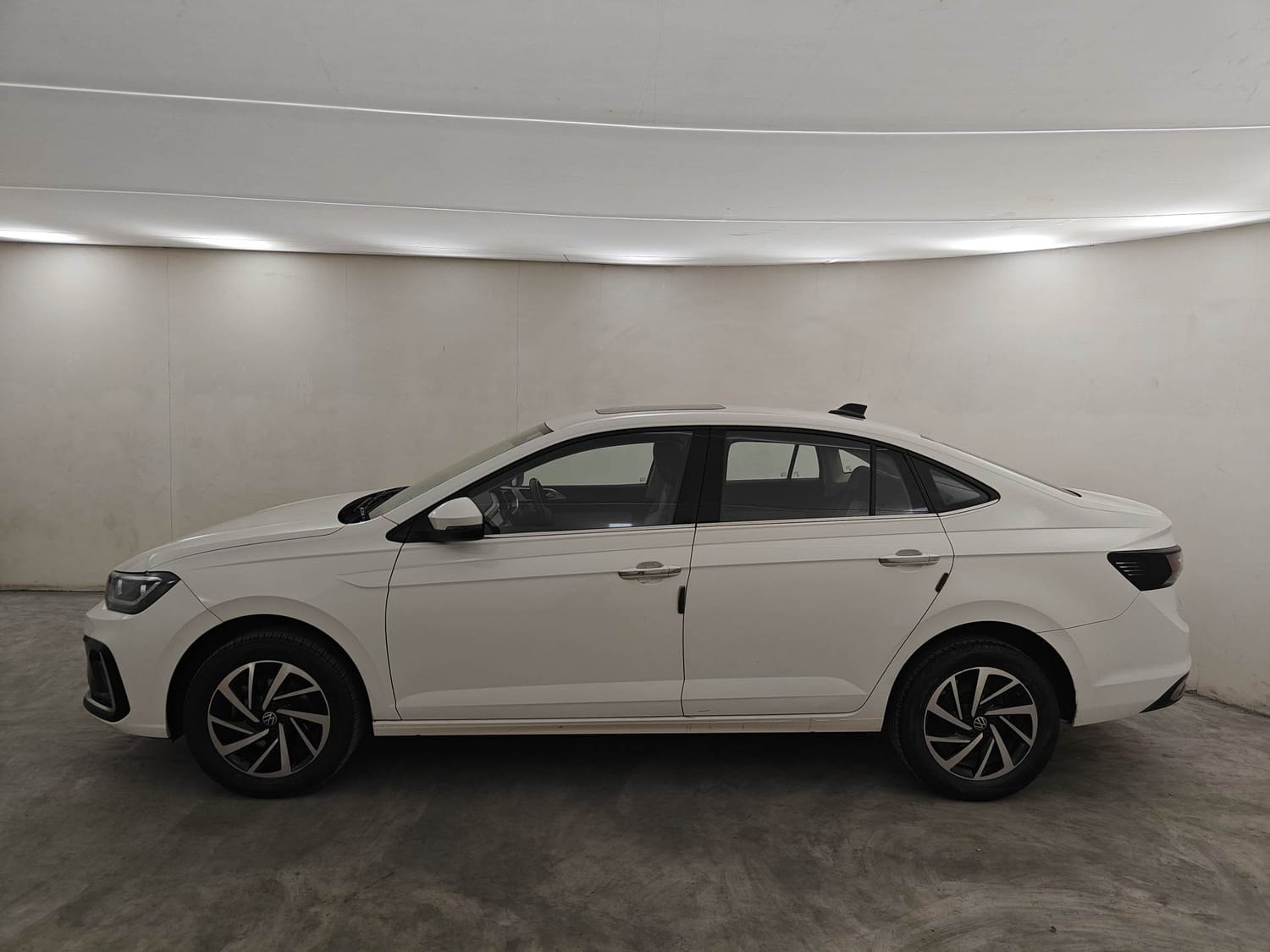 Virtus image 2 Virtus image 2