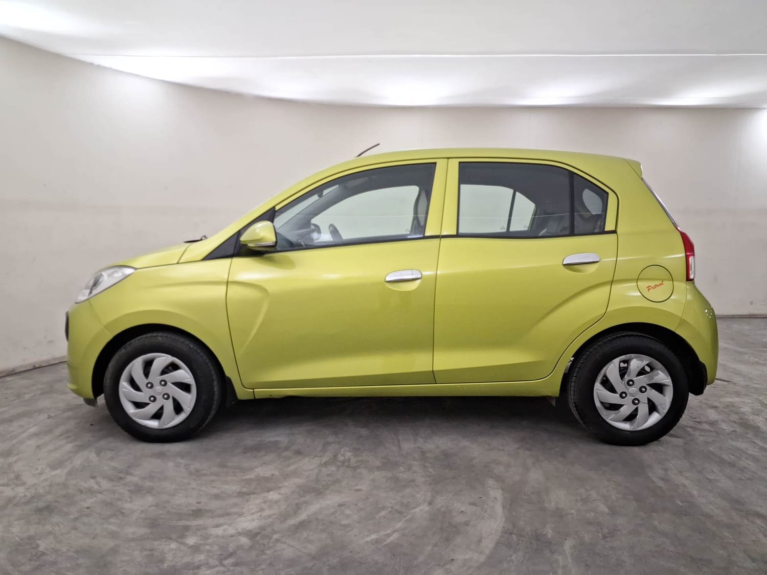 Santro image 2 Santro image 2