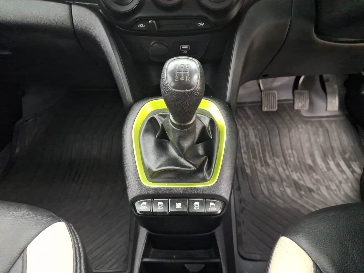 Santro image 16 Santro image 16