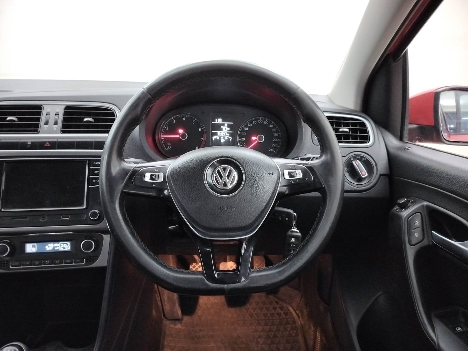 Polo image 14 Polo image 14