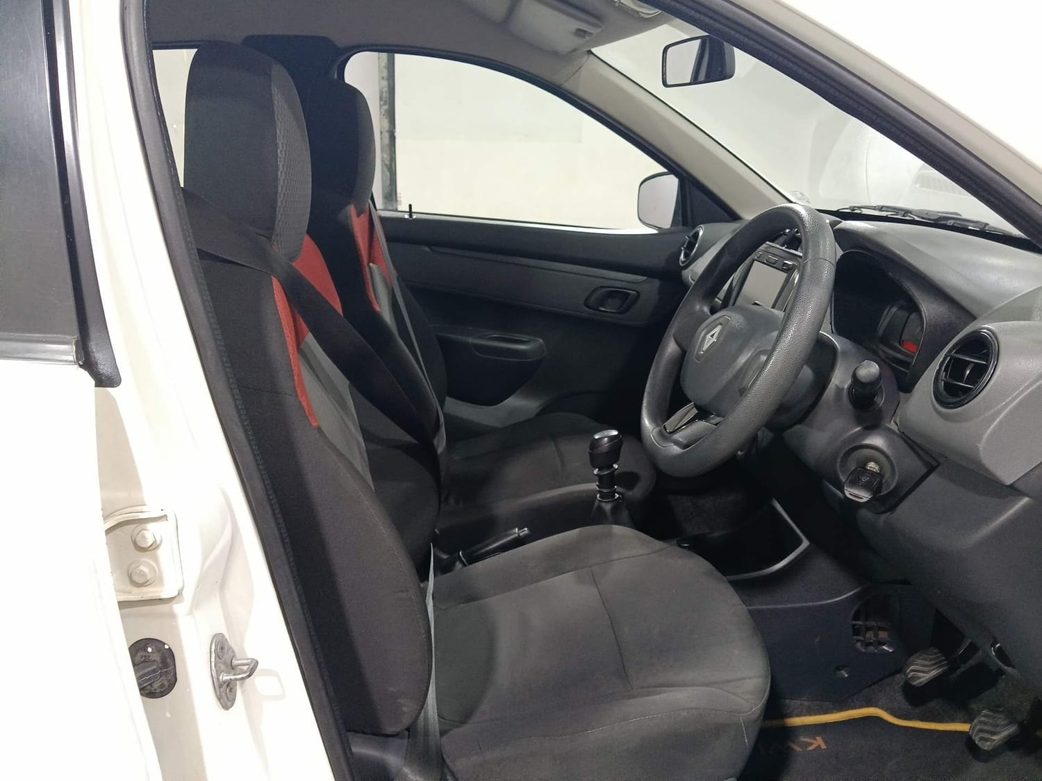 Kwid image 17 Kwid image 17