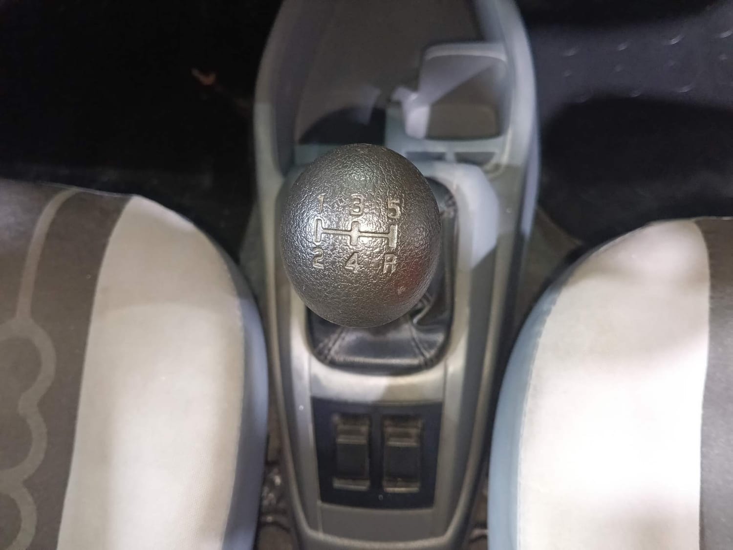 Alto 800 image 16 Alto 800 image 16