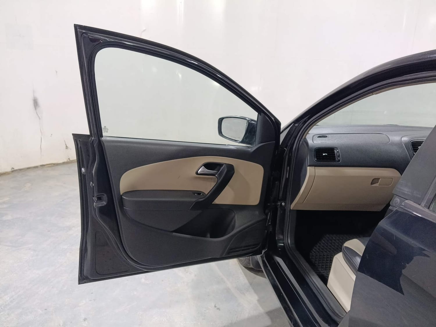 Used 2014 Volkswagen Polo Used 2014 Volkswagen Polo