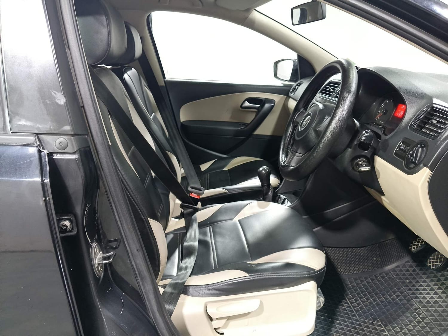 Used 2014 Volkswagen Polo Used 2014 Volkswagen Polo