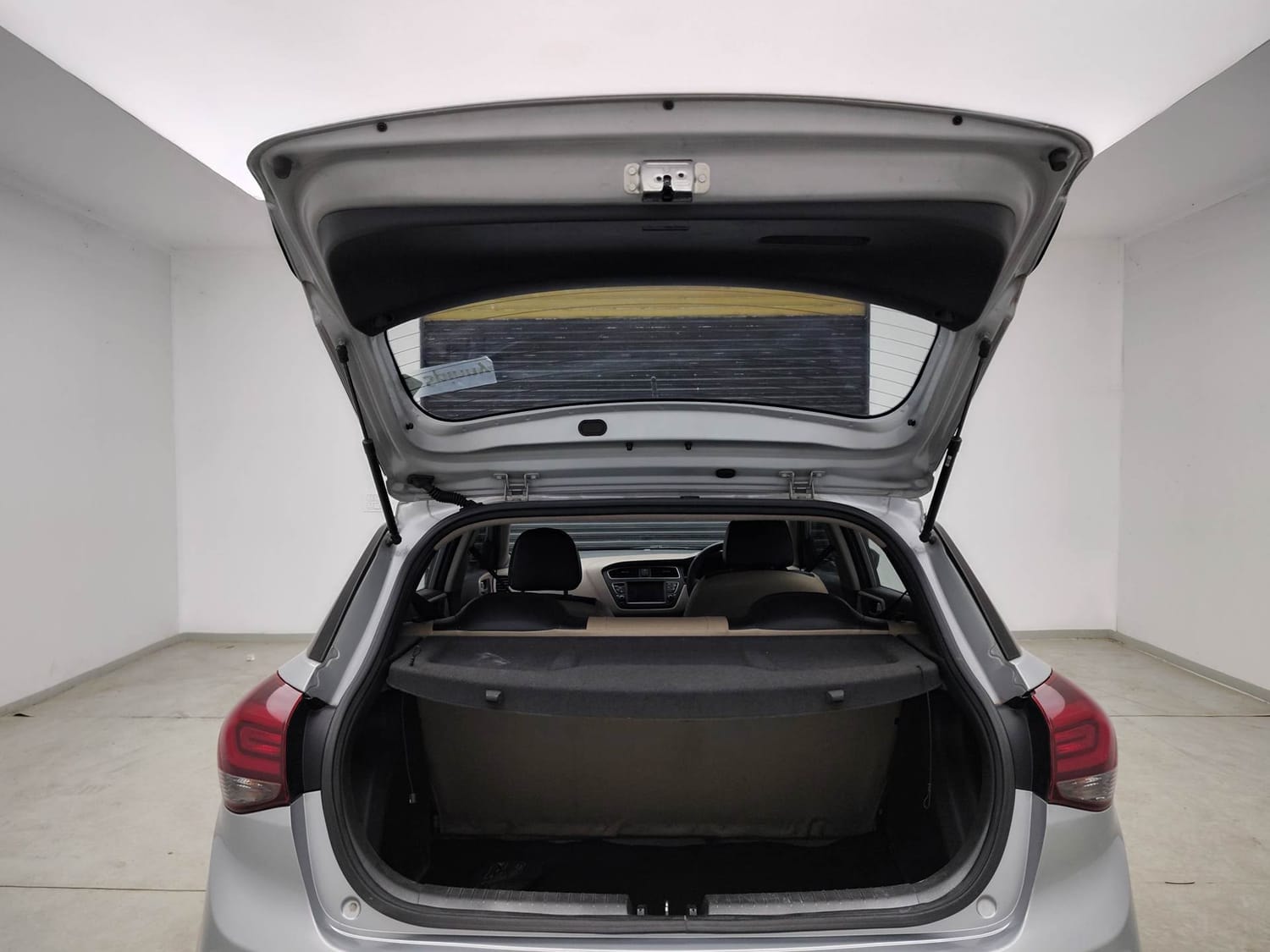 Elite i20 image 24 Elite i20 image 24