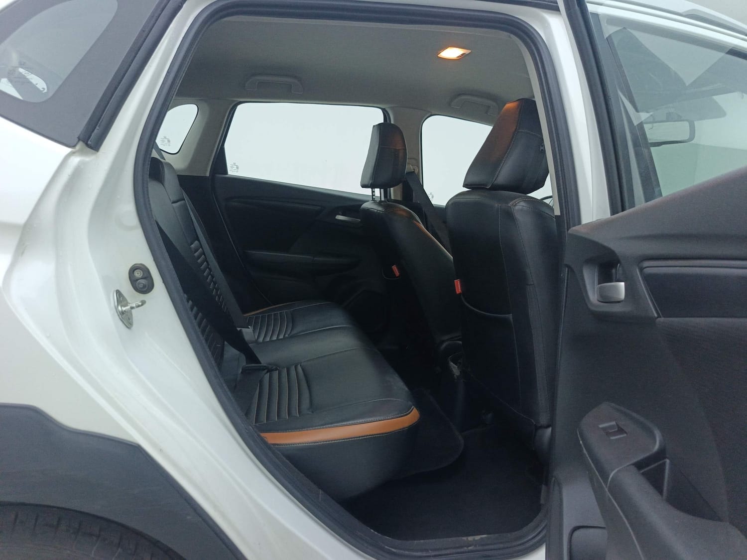 WR-V image 18 WR-V image 18