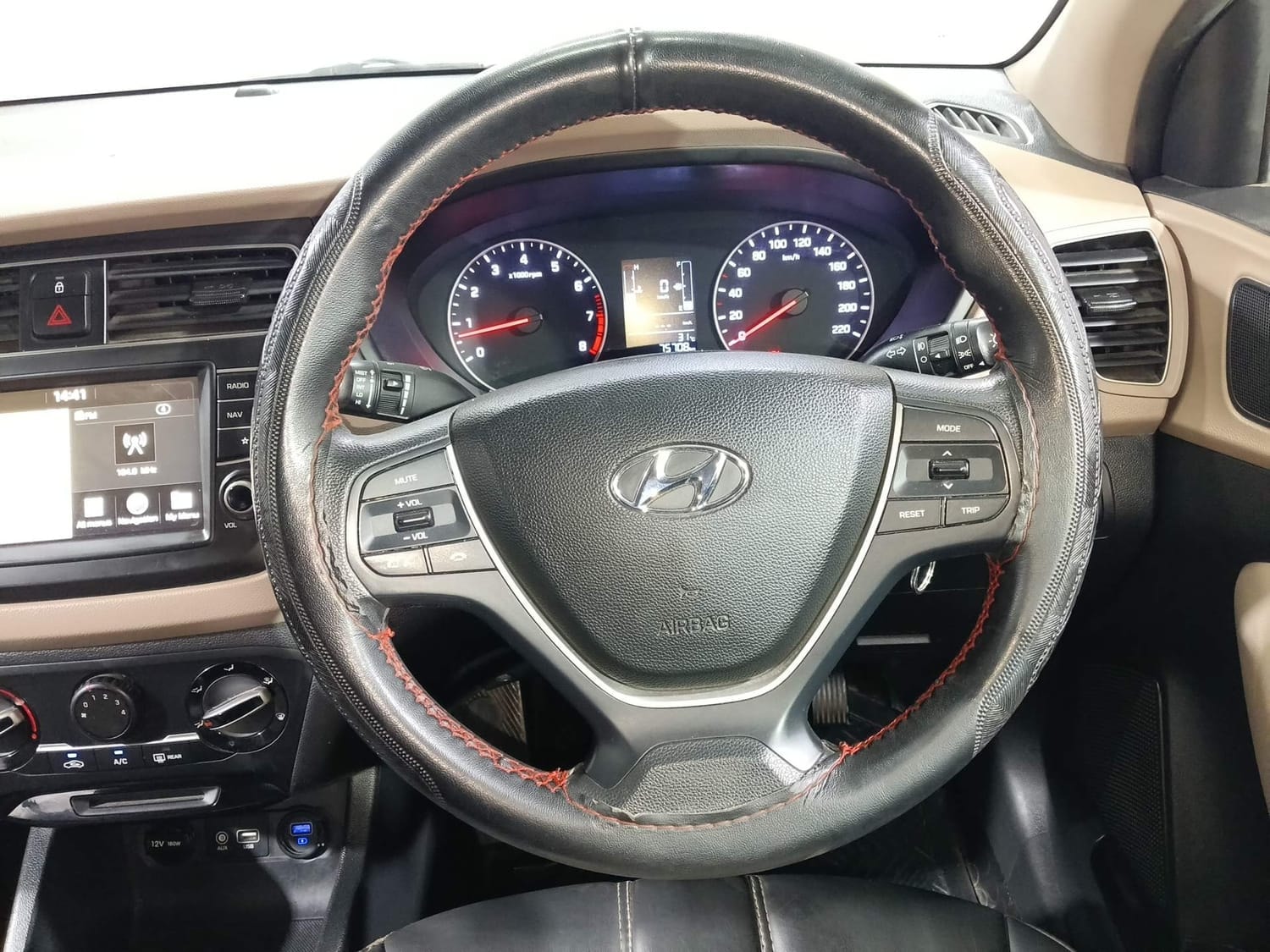 Elite i20 image 14 Elite i20 image 14