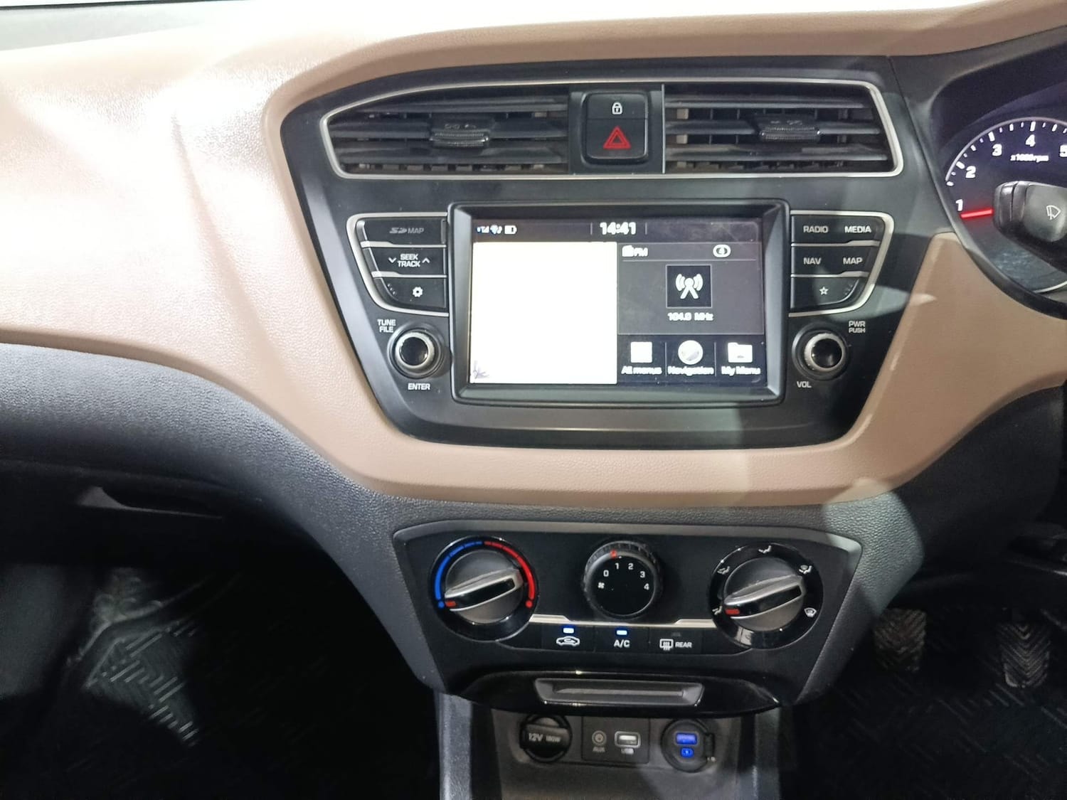 Elite i20 image 13 Elite i20 image 13