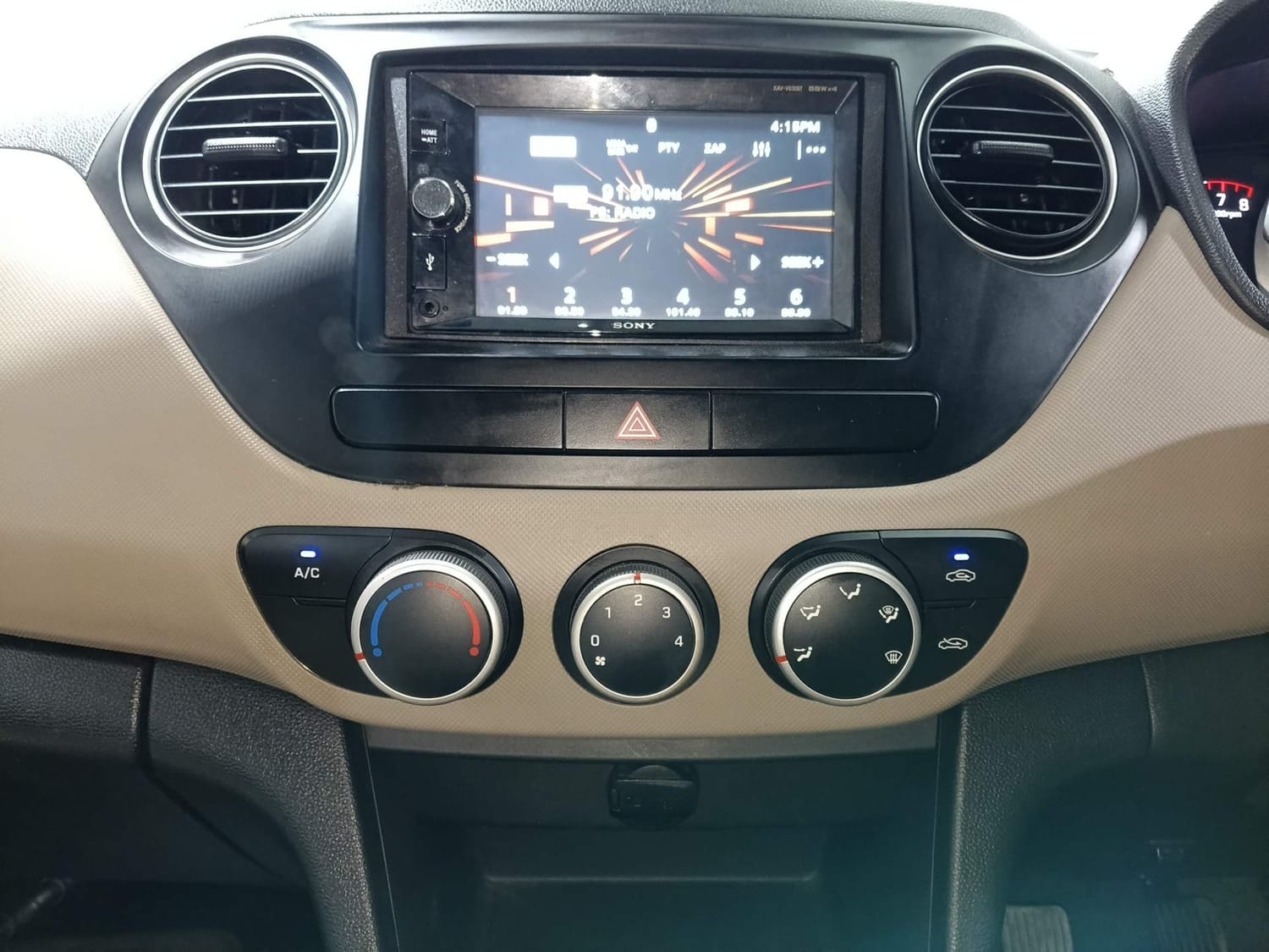 Grand i10 image 13 Grand i10 image 13