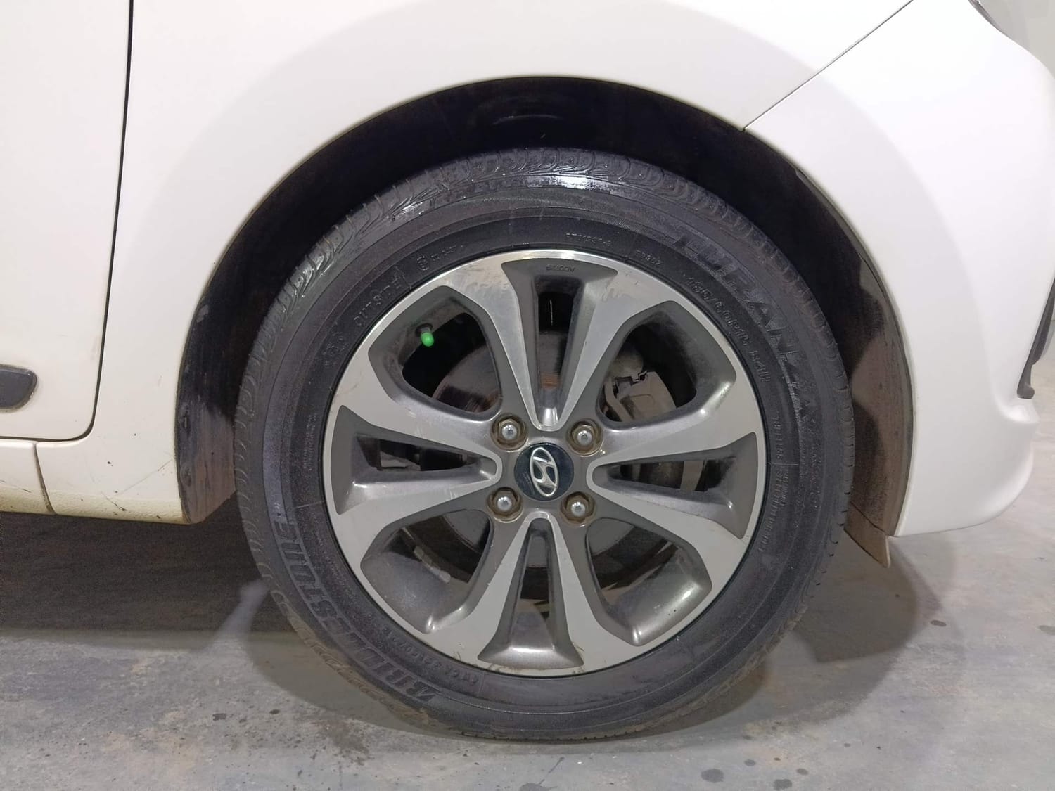 Xcent image 32 Xcent image 32