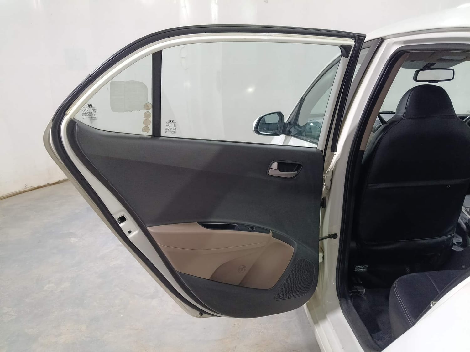 Xcent image 22 Xcent image 22