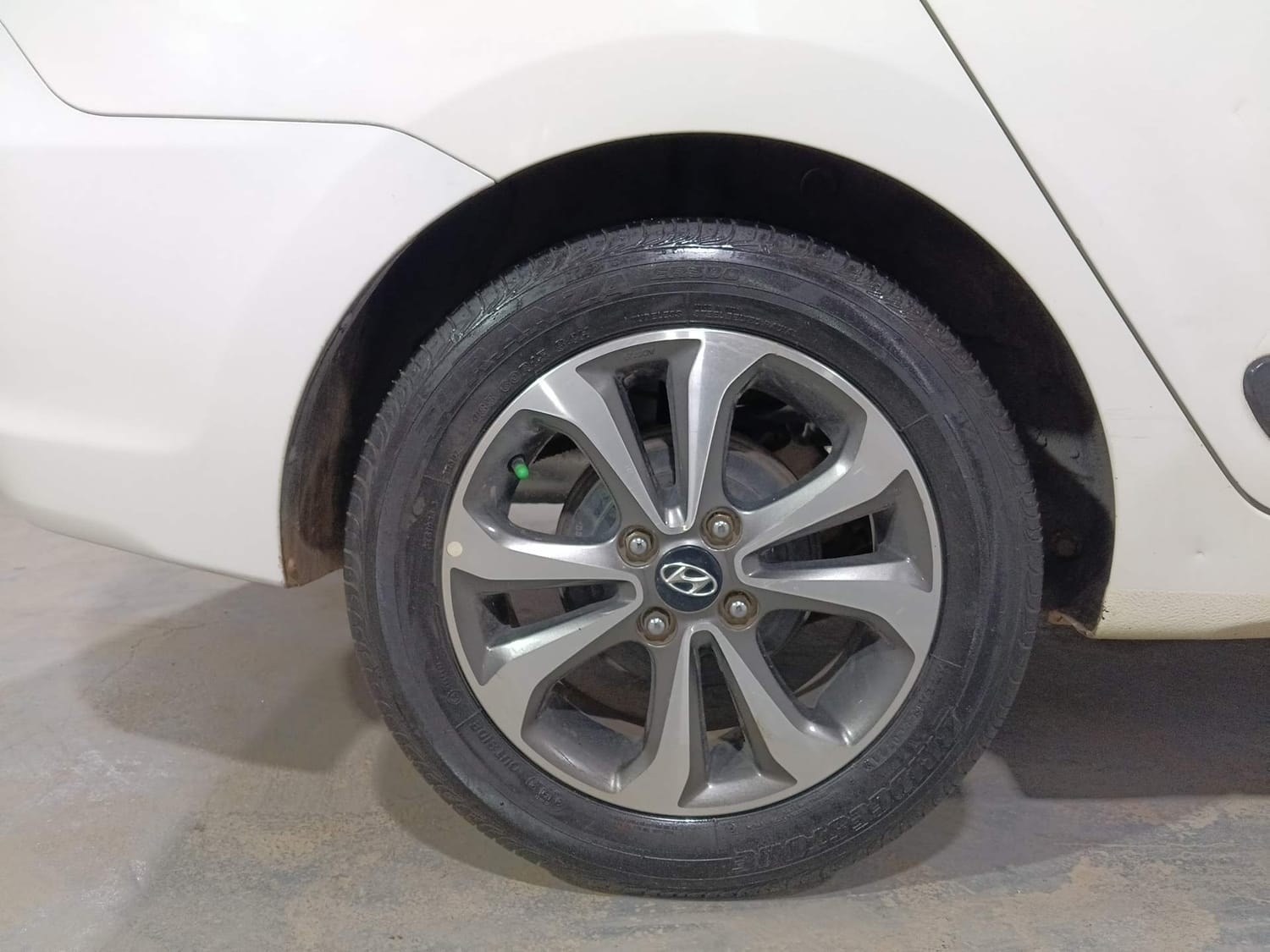 Xcent image 33 Xcent image 33