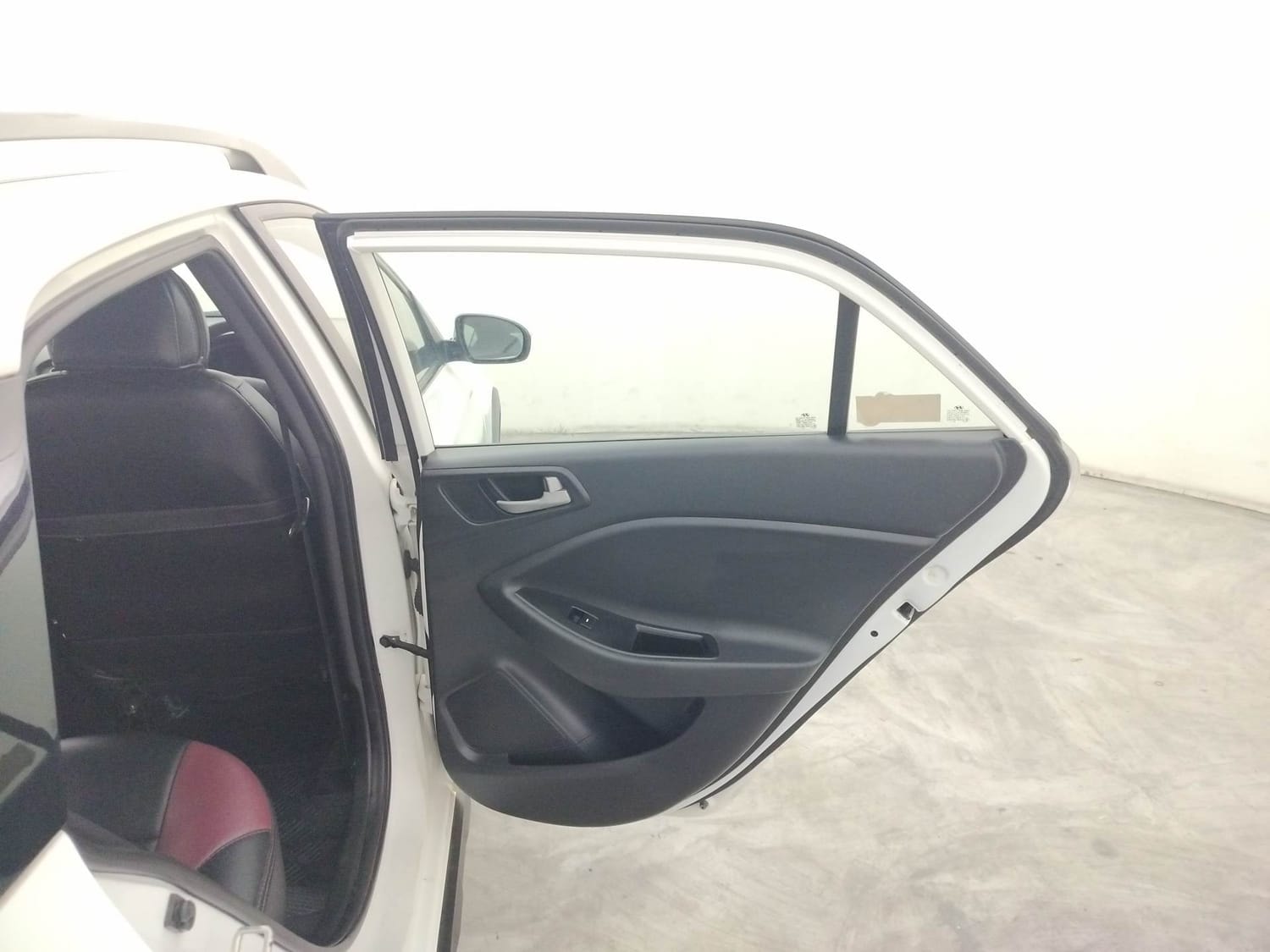 i20 Active image 20 i20 Active image 20