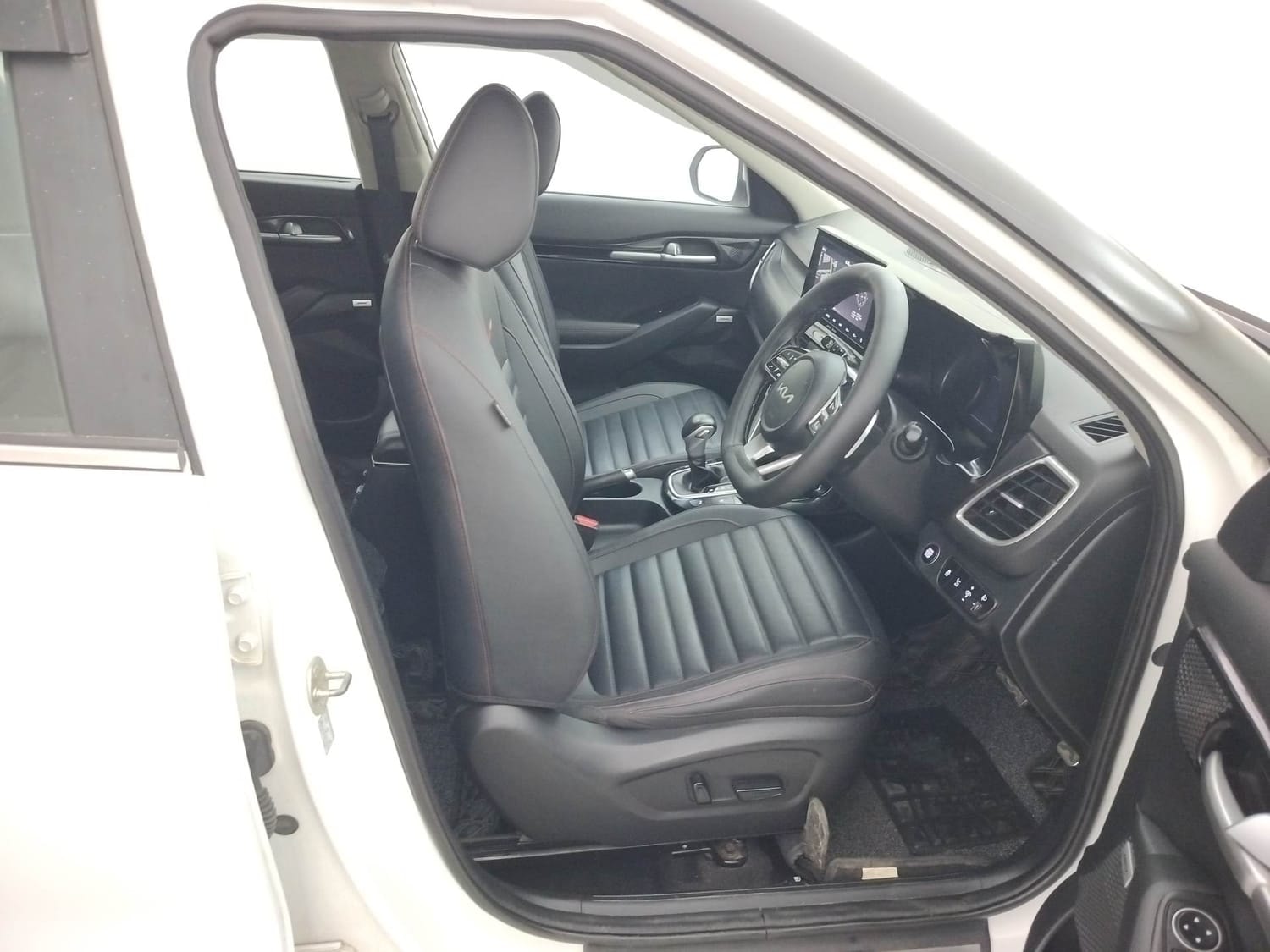 Seltos image 17 Seltos image 17