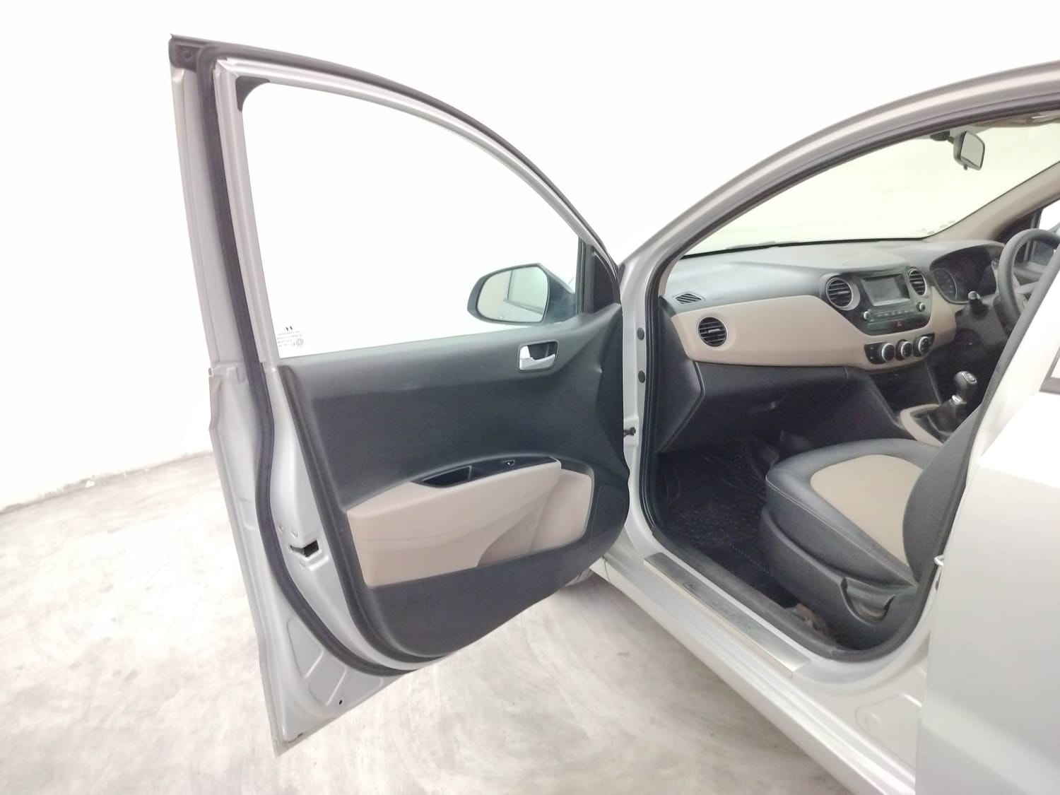 Grand i10 image 21 Grand i10 image 21