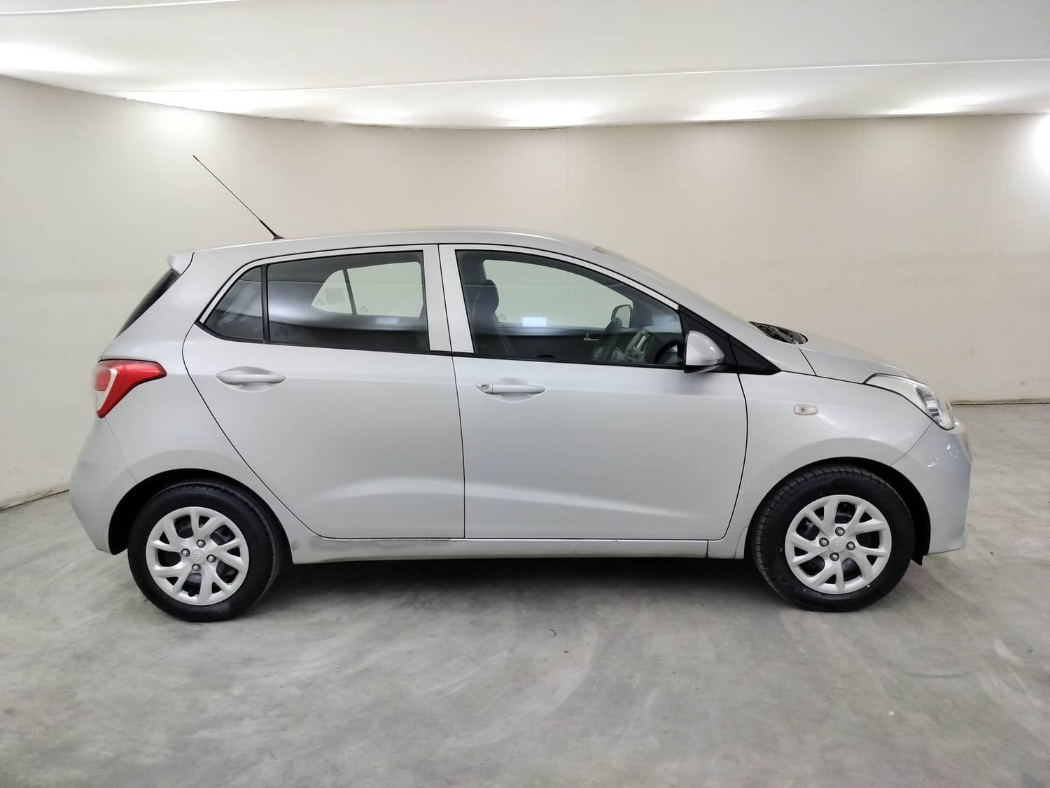 Grand i10 image 6 Grand i10 image 6