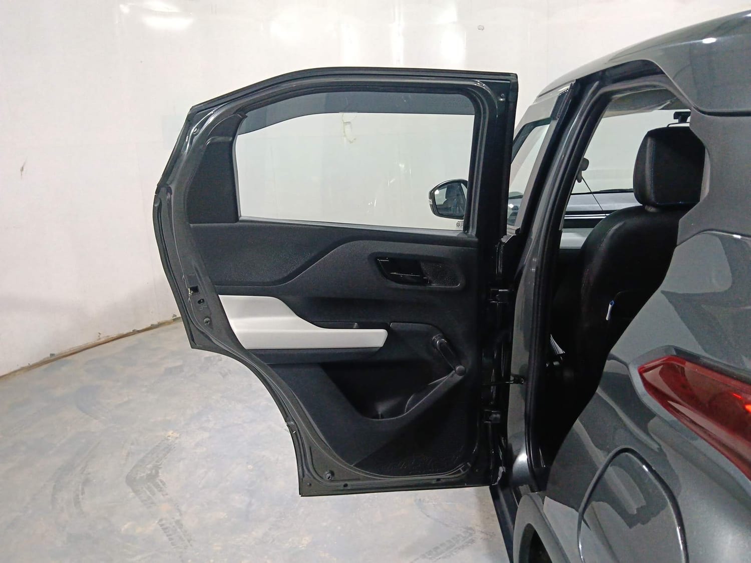 Punch image 22 Punch image 22