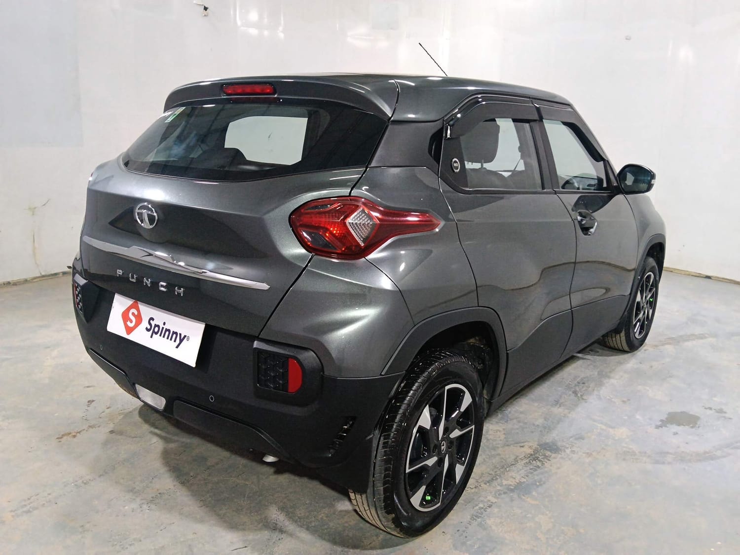 Punch image 5 Punch image 5