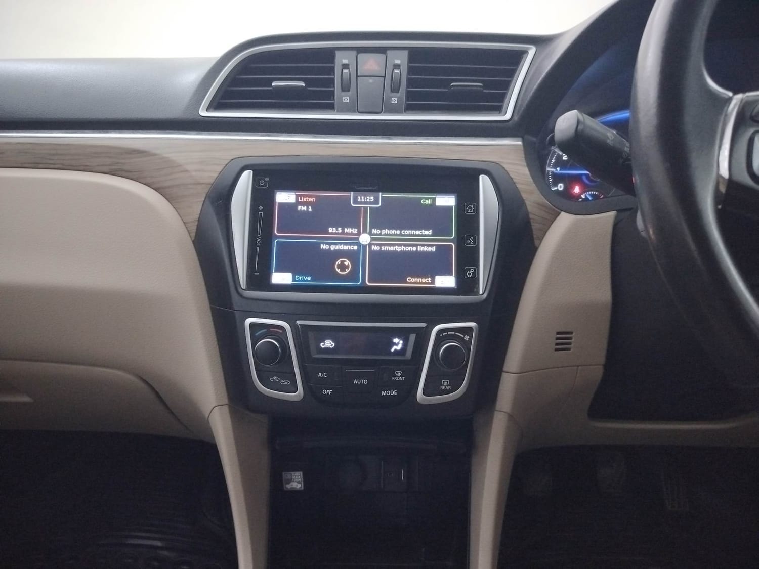 Ciaz image 13 Ciaz image 13