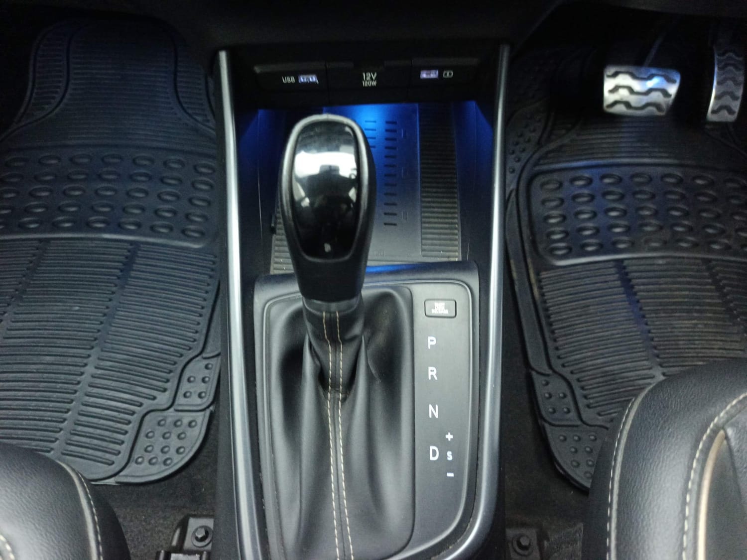 Elite i20 image 16 Elite i20 image 16