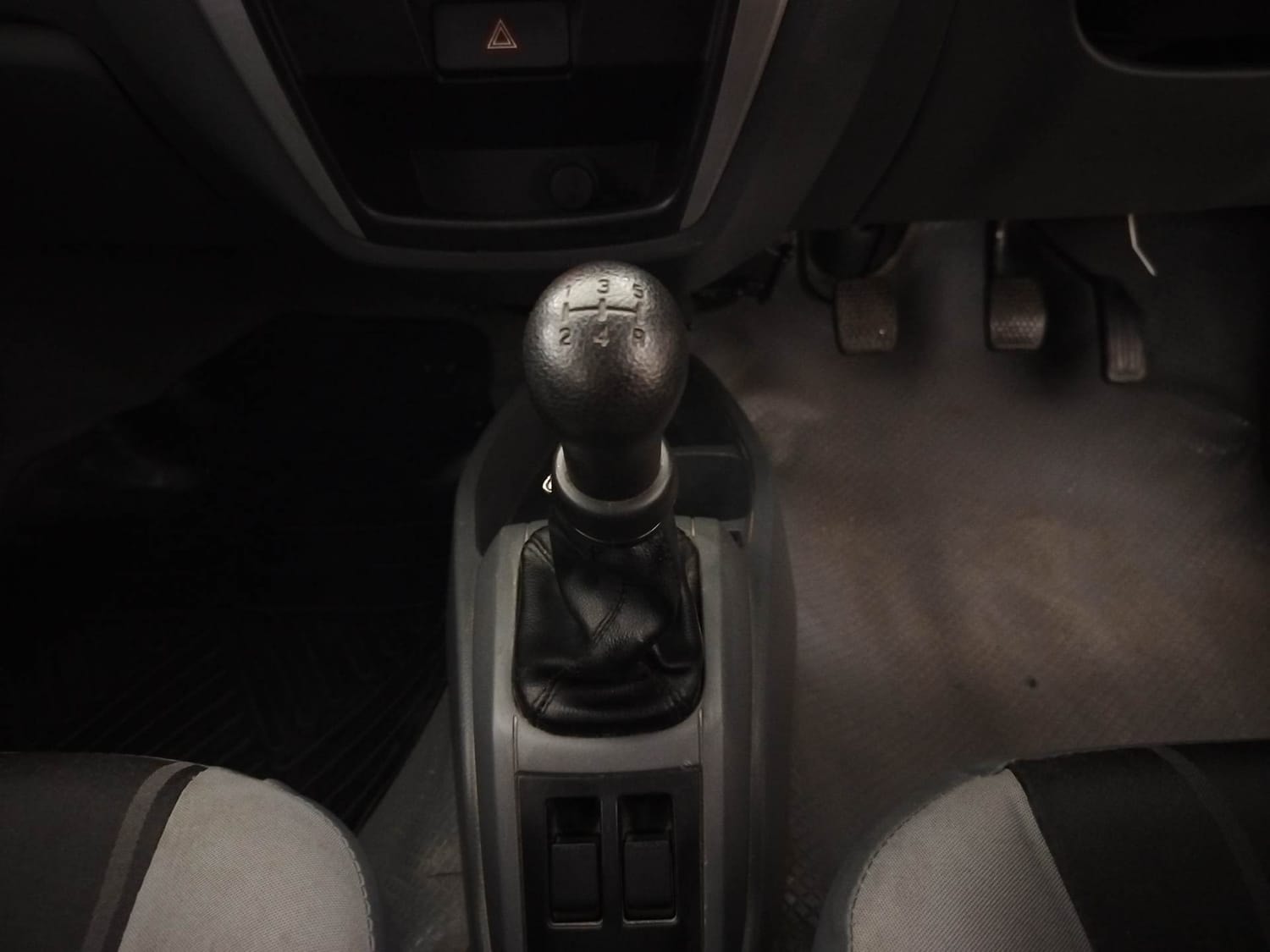 Alto 800 image 16 Alto 800 image 16