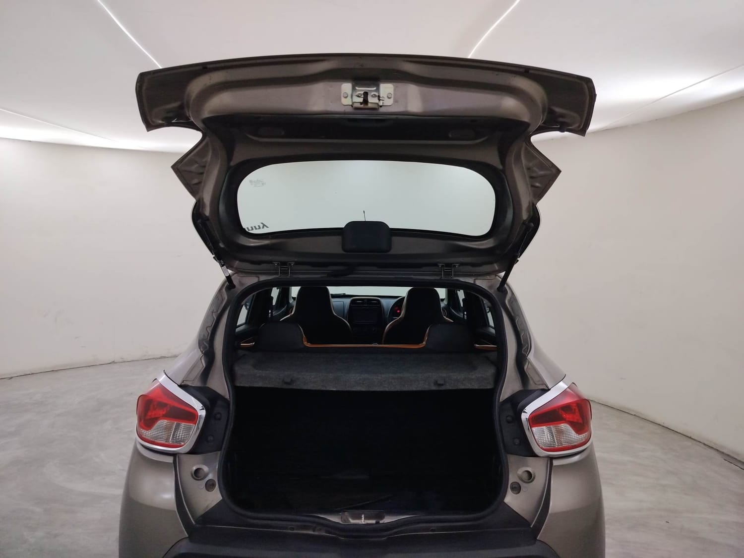 Kwid image 11 Kwid image 11