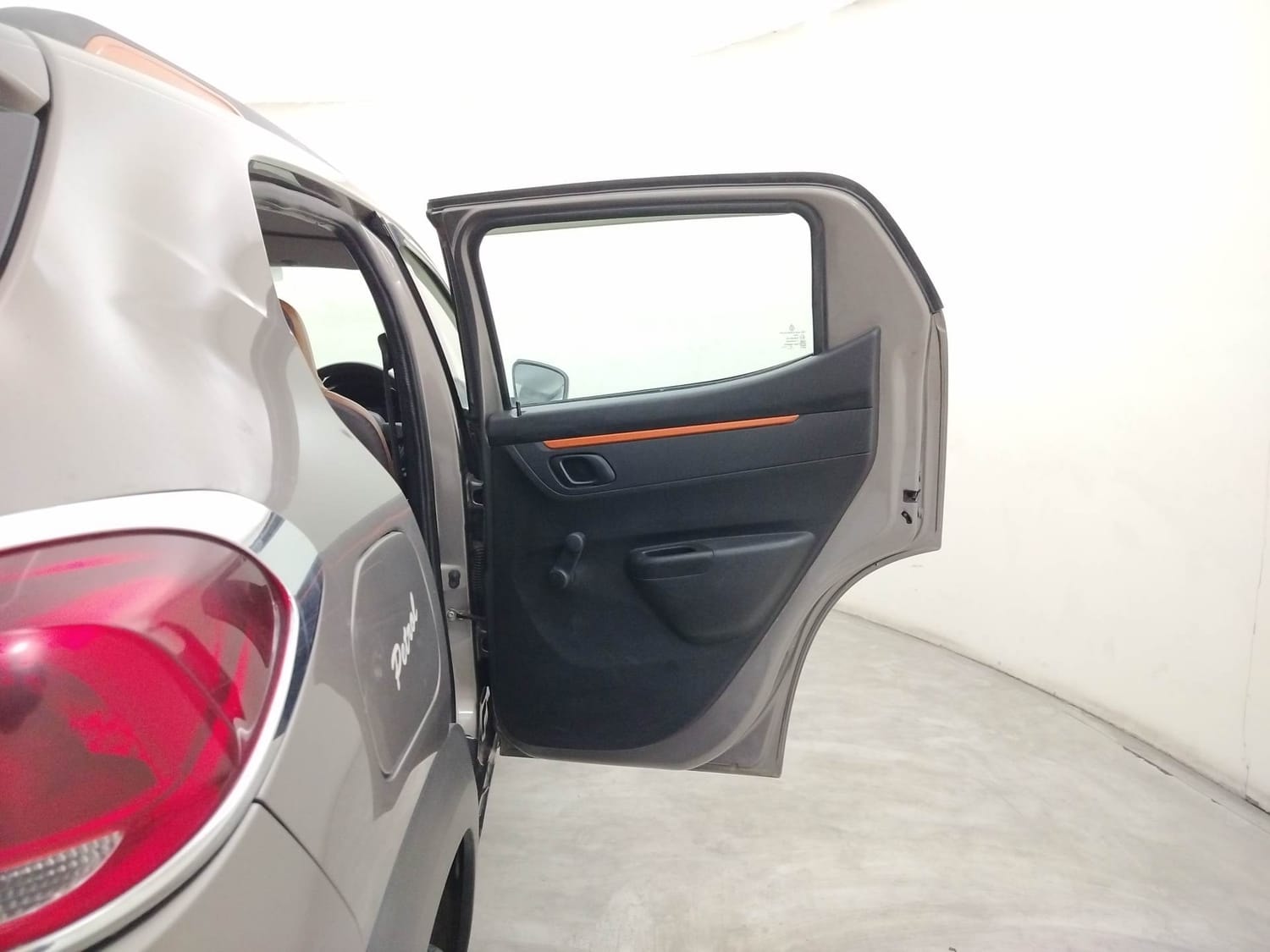 Kwid image 20 Kwid image 20