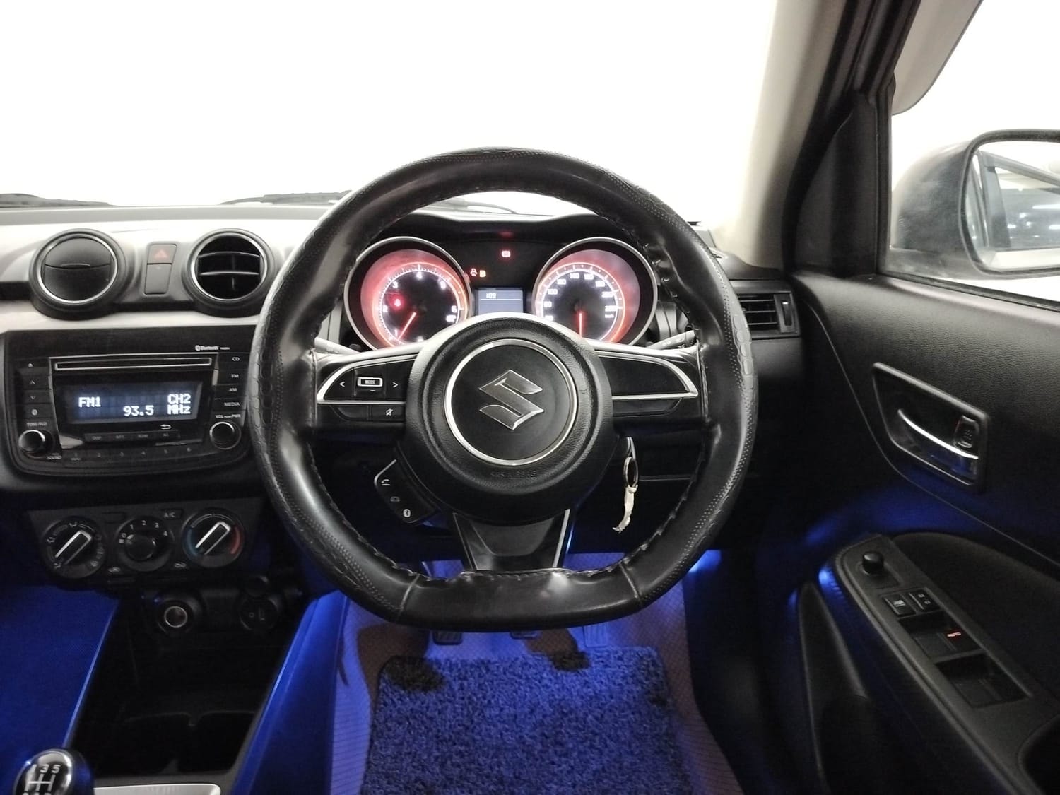 Swift image 14 Swift image 14