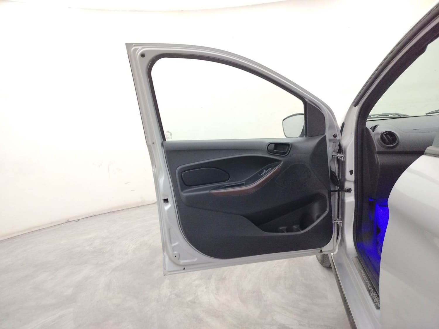 Freestyle image 21 Freestyle image 21