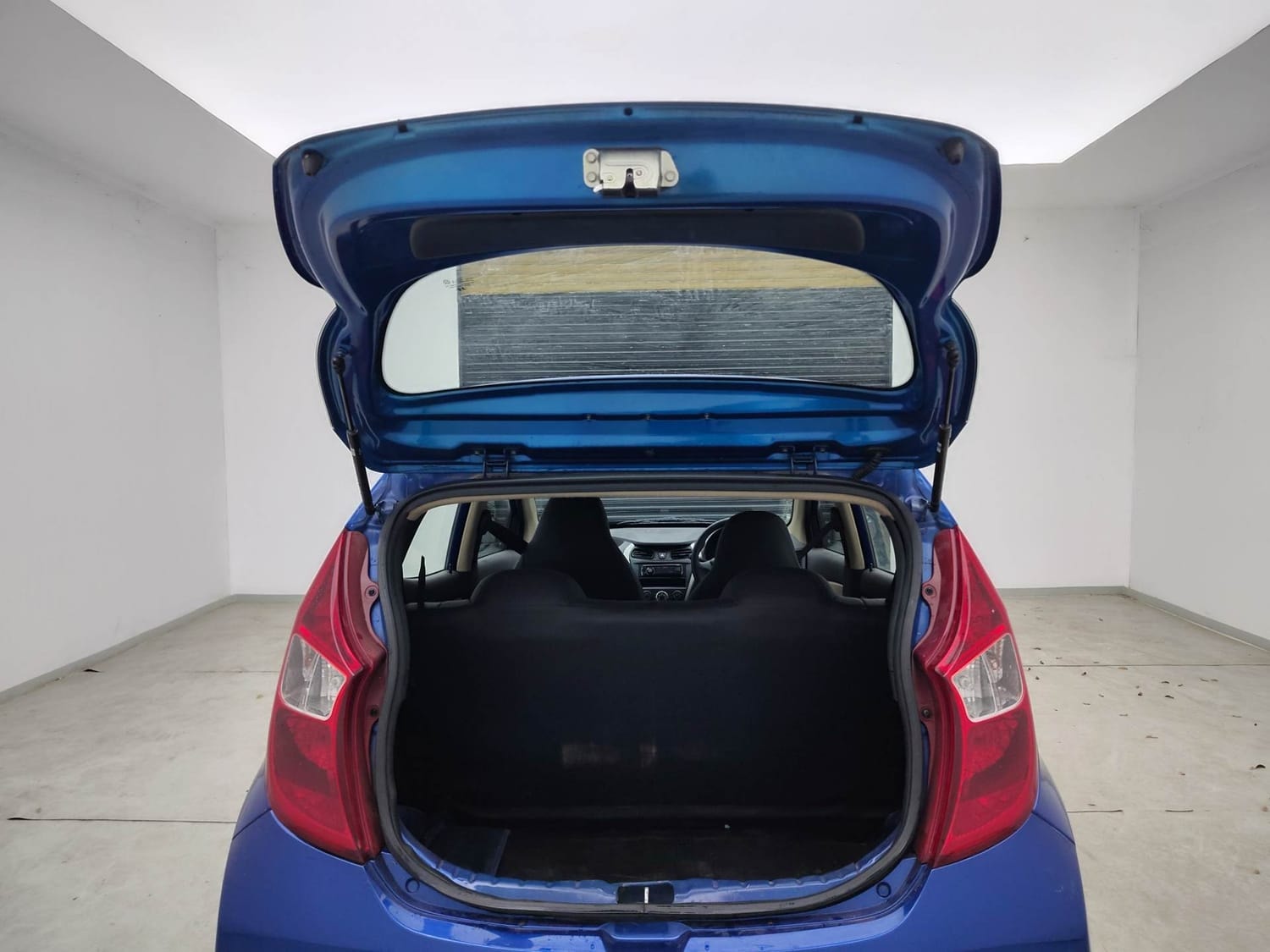 EON image 24 EON image 24