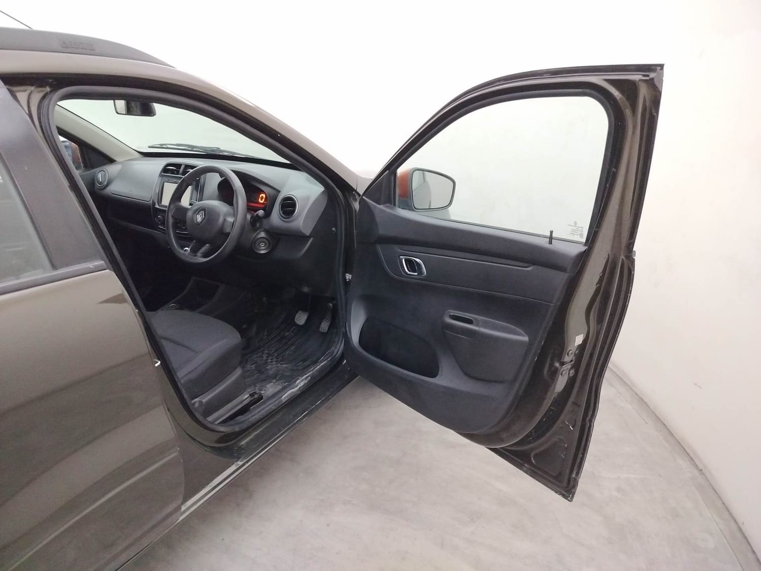 Kwid image 19 Kwid image 19