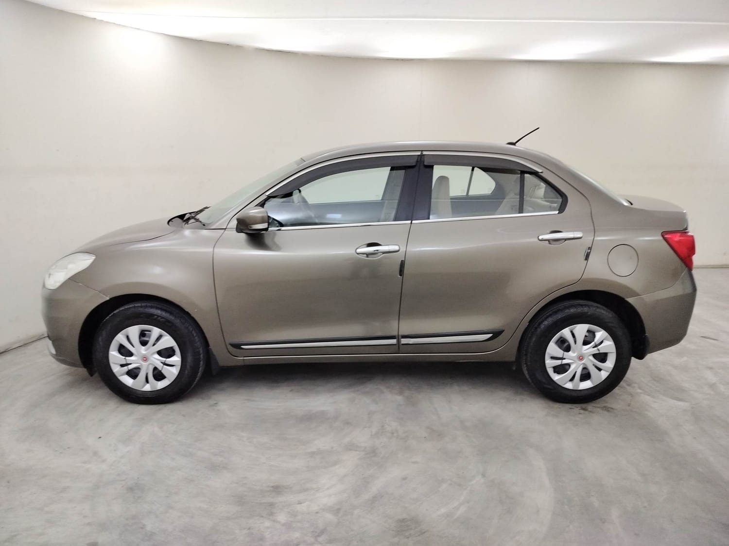 Dzire image 2 Dzire image 2