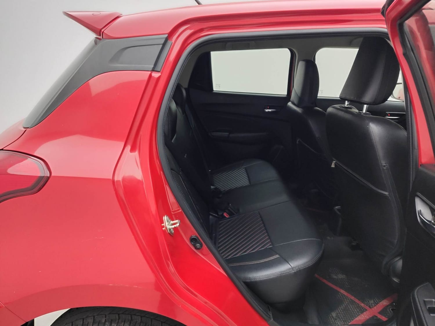 Swift image 18 Swift image 18