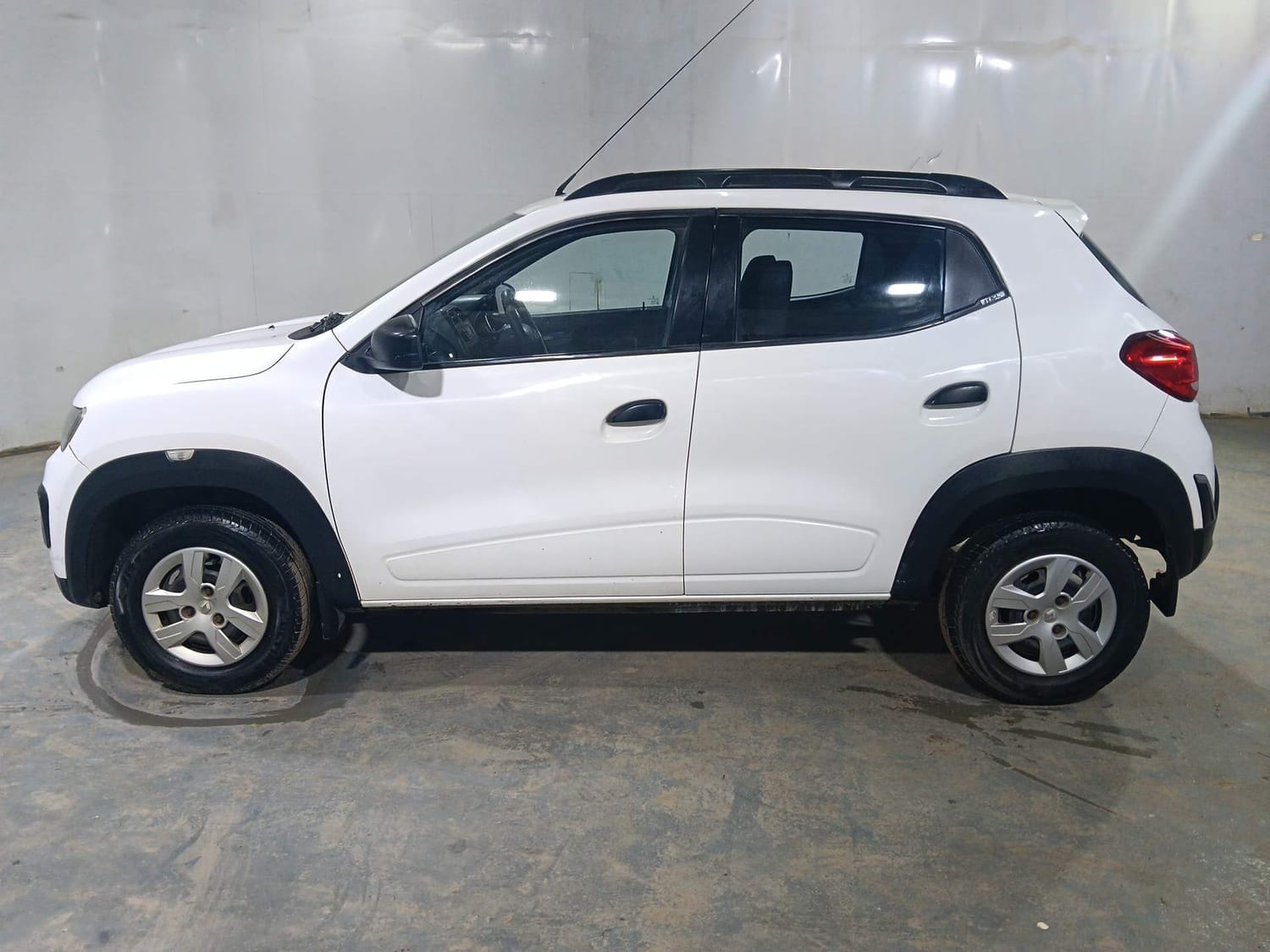 Kwid image 2 Kwid image 2