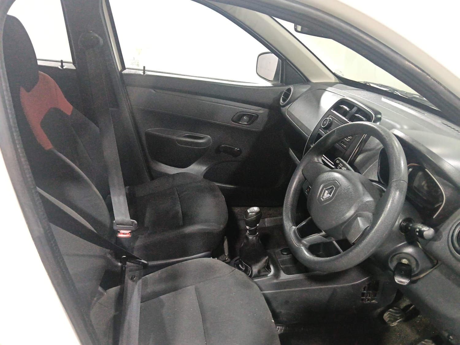 Kwid image 17 Kwid image 17