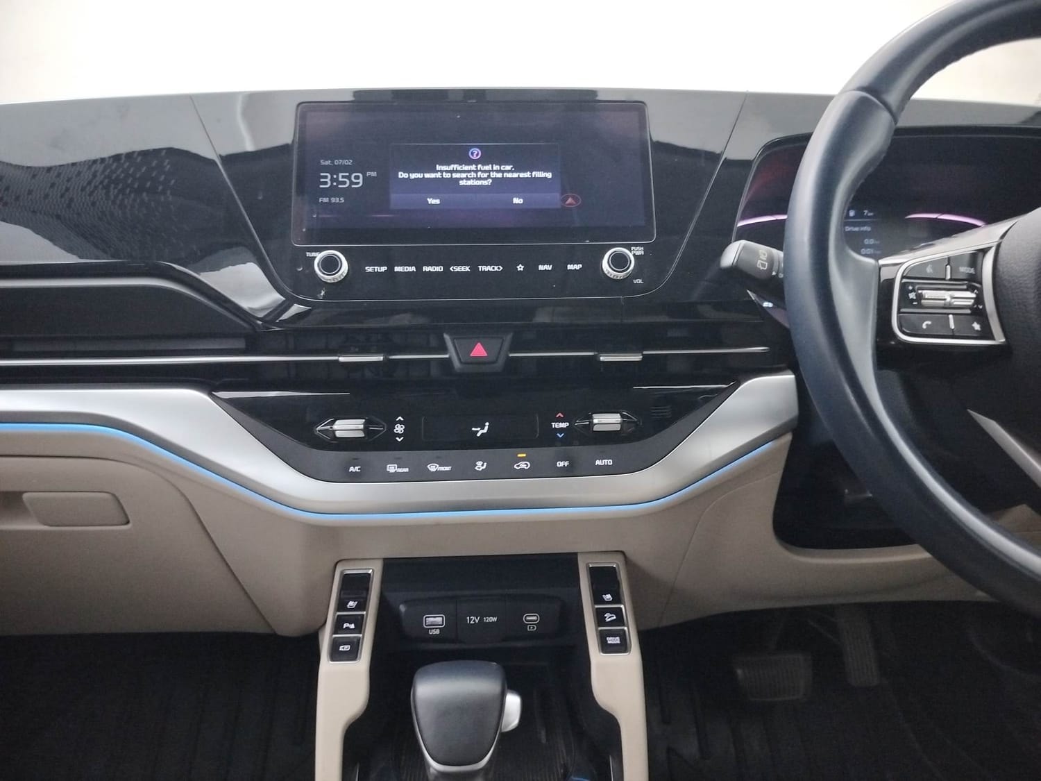 Carens image 13 Carens image 13