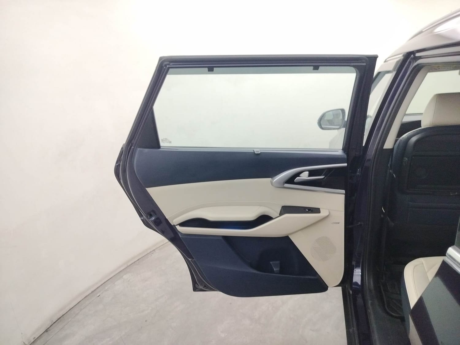 Carens image 22 Carens image 22