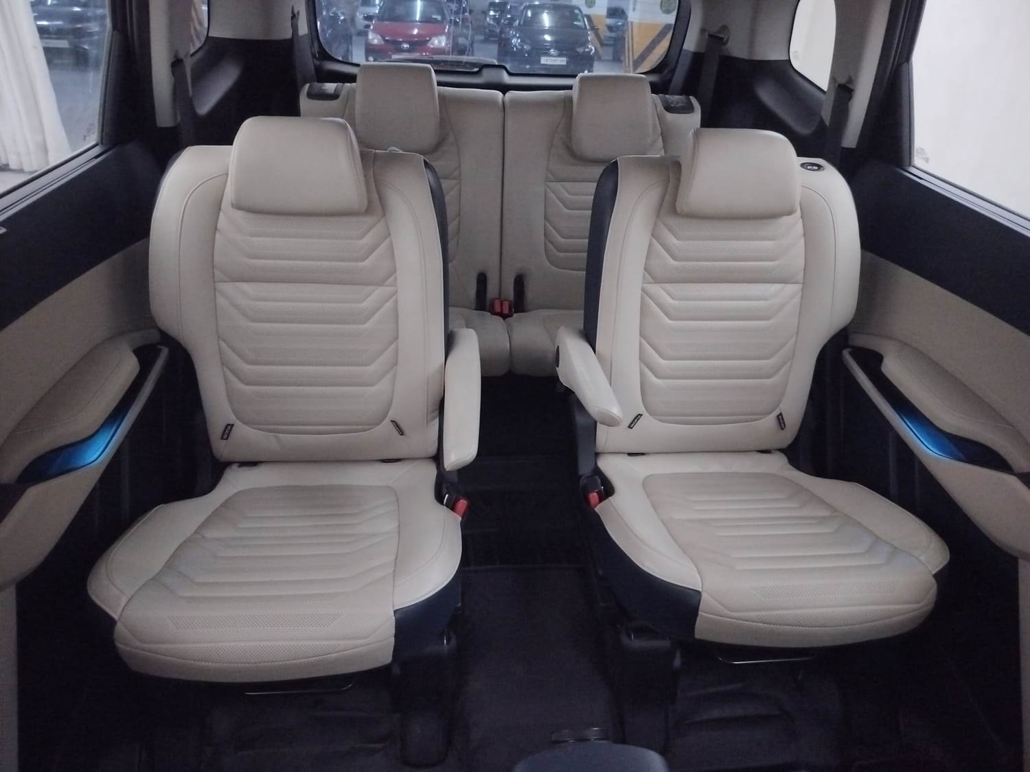 Carens image 23 Carens image 23