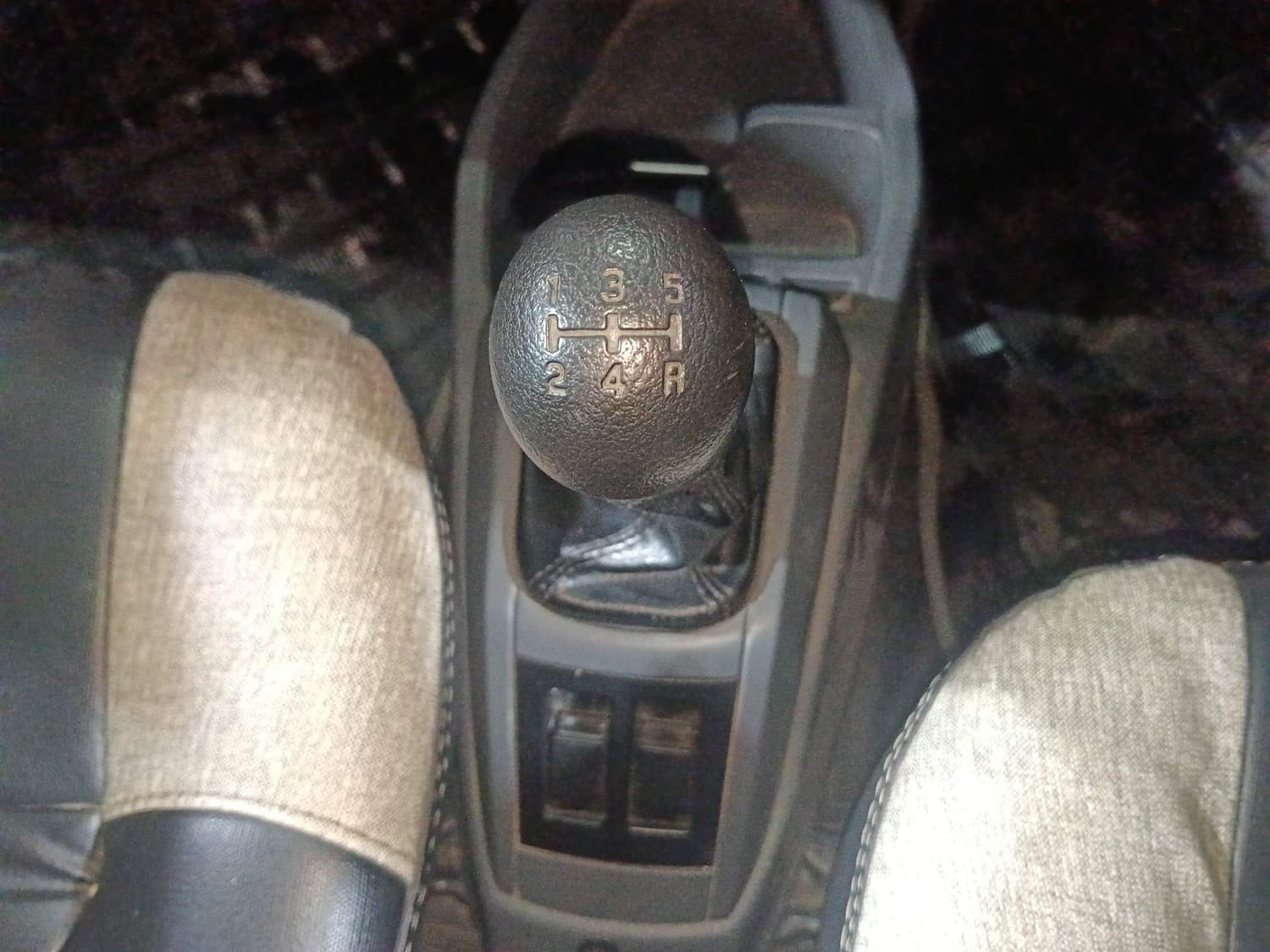 Alto 800 image 16 Alto 800 image 16