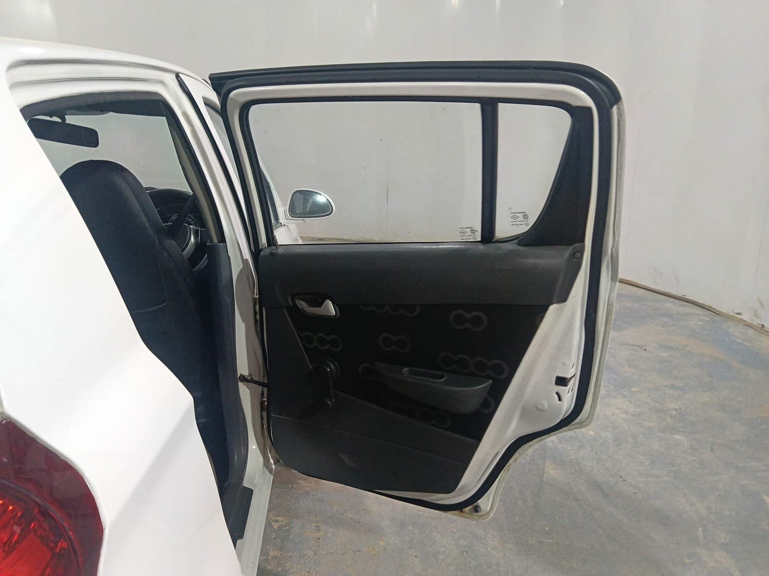 Alto 800 image 20 Alto 800 image 20