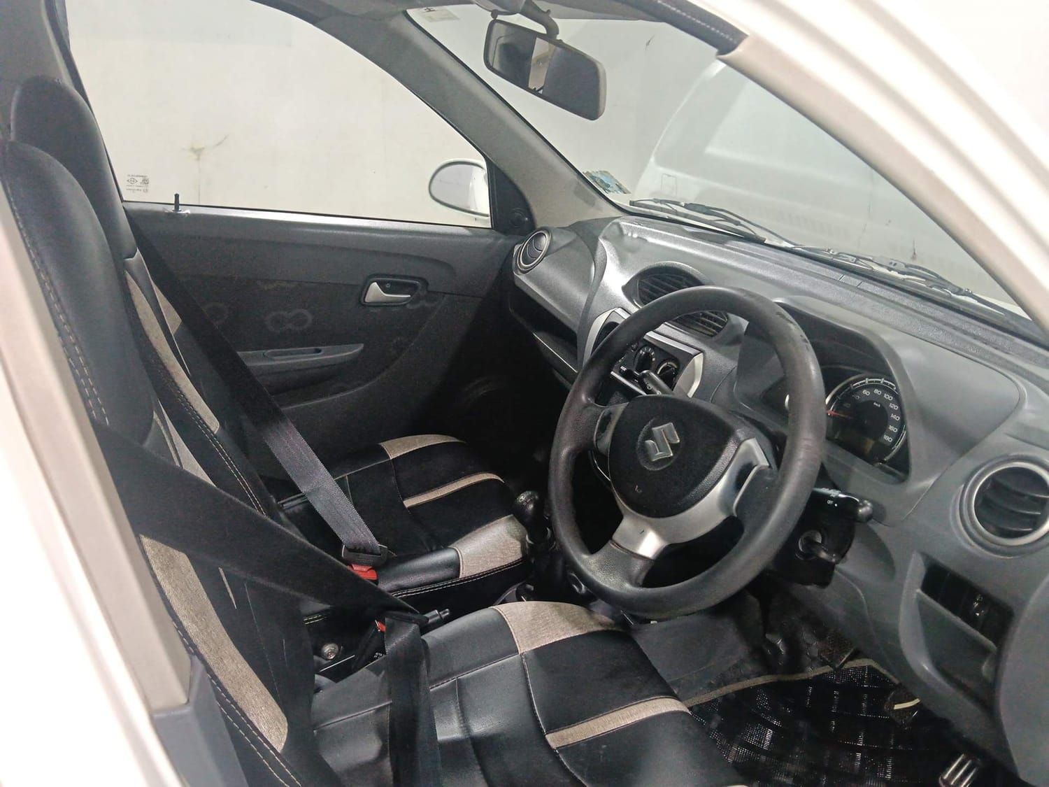 Alto 800 image 17 Alto 800 image 17