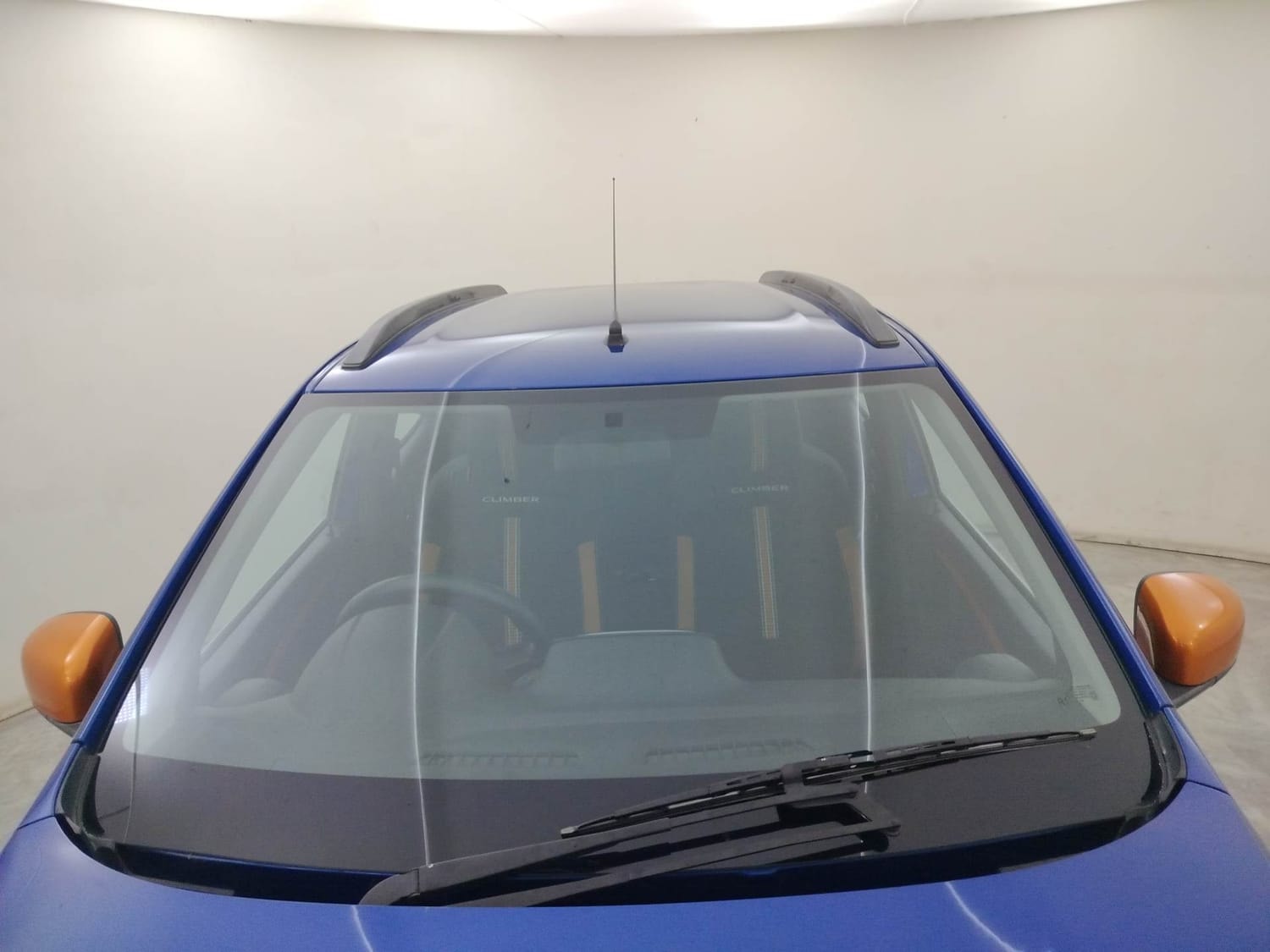 Kwid image 9 Kwid image 9