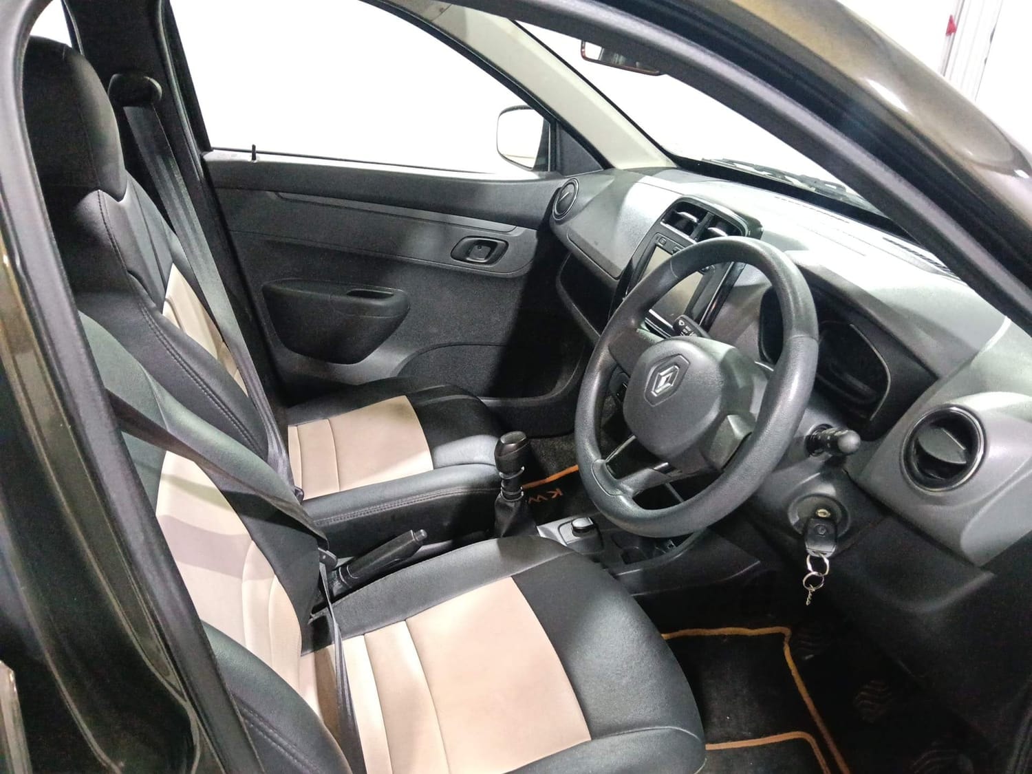 Kwid image 17 Kwid image 17