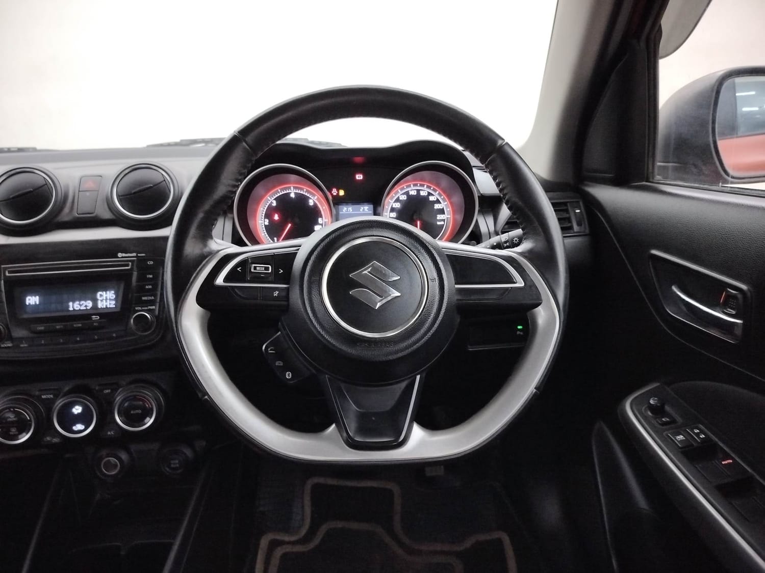 Used 2018 Maruti Suzuki Swift Used 2018 Maruti Suzuki Swift