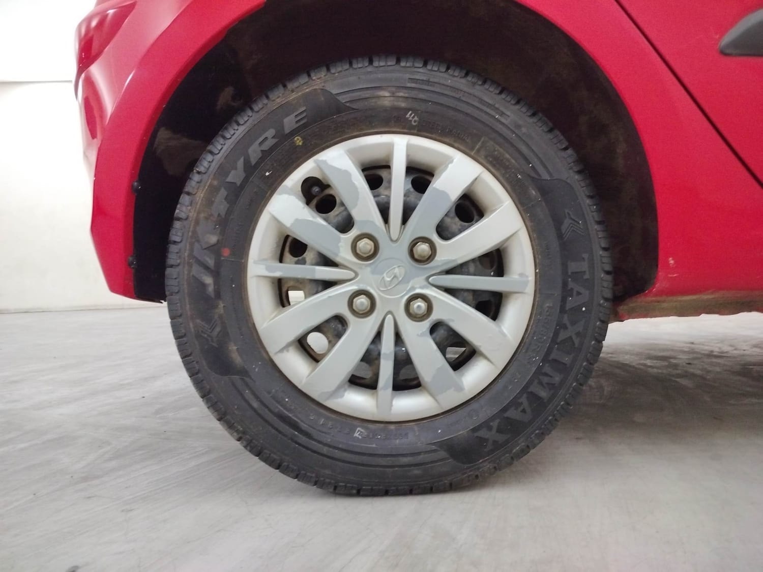 i10 image 33 i10 image 33